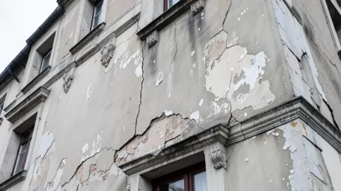 ekspertyza stanu technicznego elewacji zabytkowej kamienicy zakres